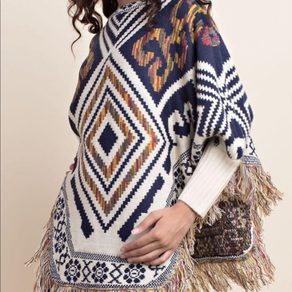 Poncho - Picture 2 of 3